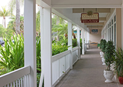 Driftwood Plaza Exterior Photo Jupiter FL US Route 1